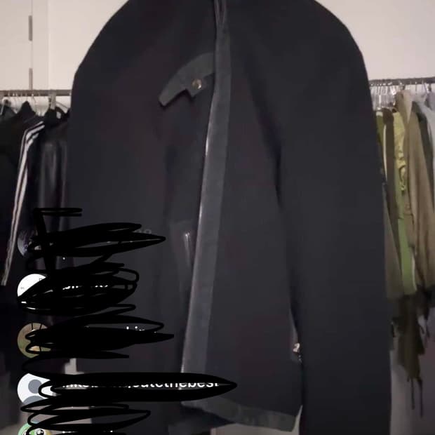 아야즈 무스탕 점퍼