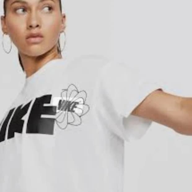 (정품)나이키 x 사카이 하이브리드 티셔츠 화이트