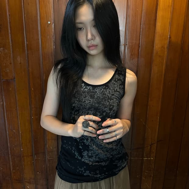 sleeveless