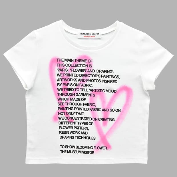 더뮤지엄비지터 하트 크롭 반팔티