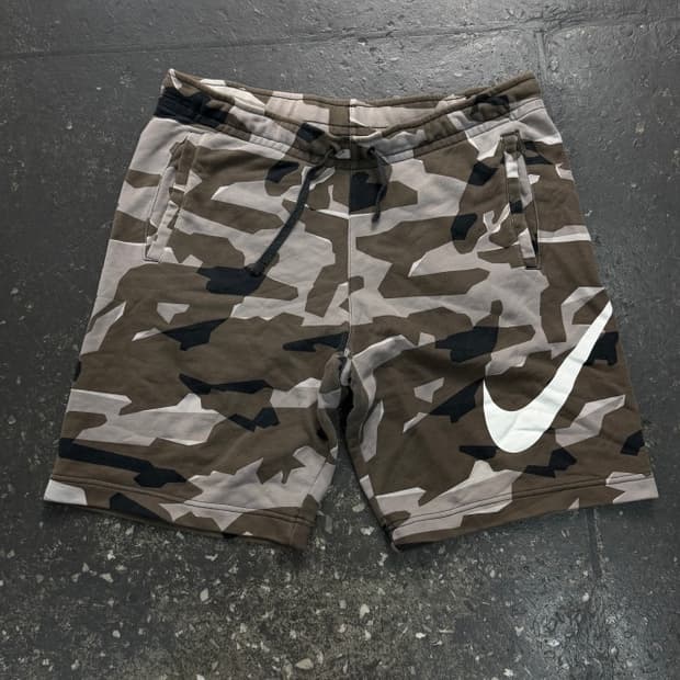 105 나이키 카모 반바지