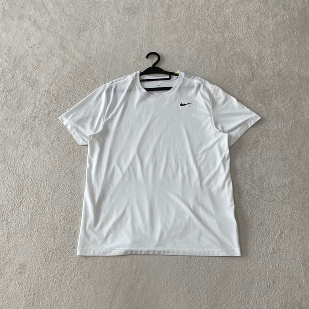 XXL 나이키 신형 드라이핏 반팔티셔츠 화이트 110