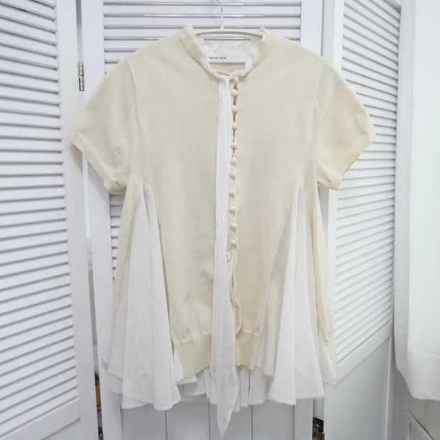 sacai luck 아이보리 반팔니트