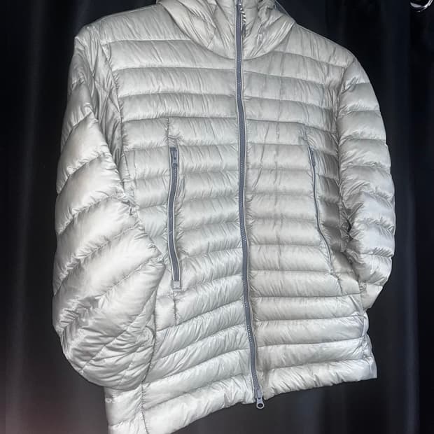 무신사스탠다드 경량패딩 m