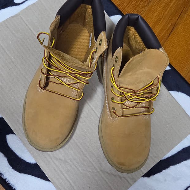 팀버랜드 6인치 부츠 