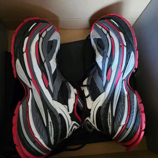 발렌시아가 신발 플랫폼