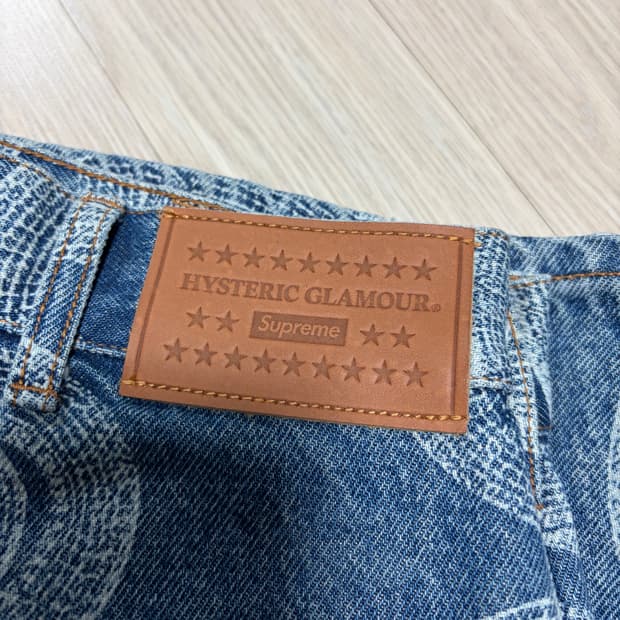 슈프림 히스테릭 글래머 스네이크 더블니 36