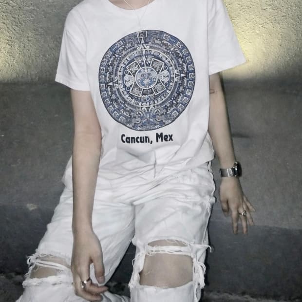 빈티지 시크 화이트 반팔 티셔츠