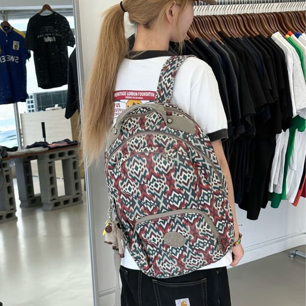 키플링 패턴 백팩