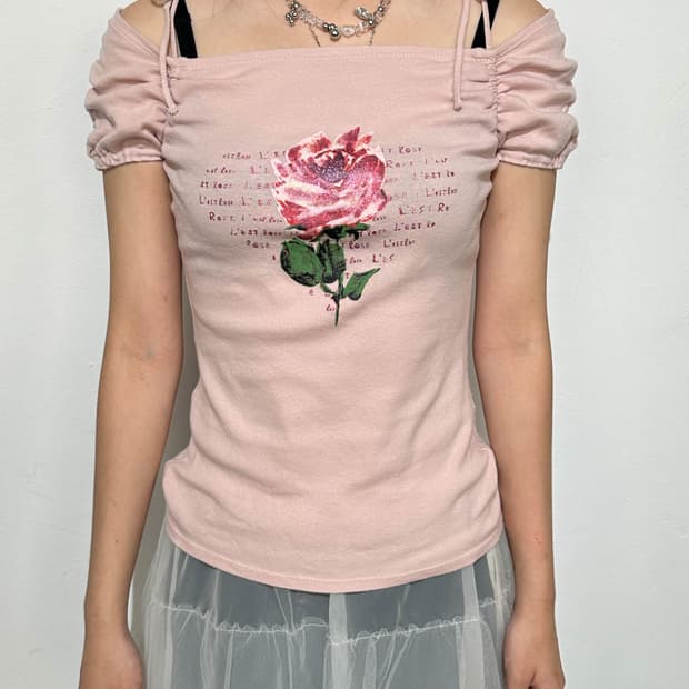 L’EST ROSE 장미꽃 소매 셔링 반팔 