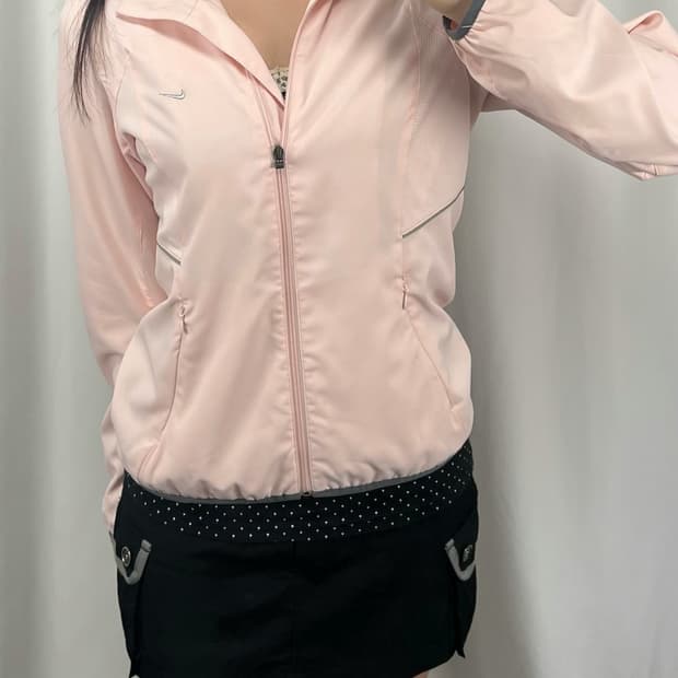 나이키 스우시 핑크 바람막이