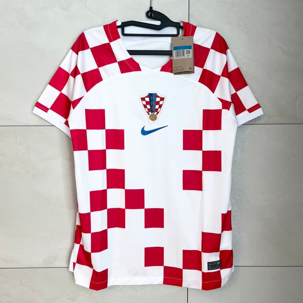 새상품 나이키 22-23 크로아티아 홈 유니폼 [M]