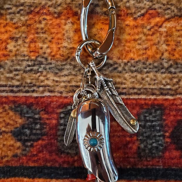 CustomTurquoise Feather Lighter Keyring
