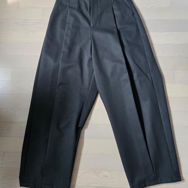 아더에러 Product. 76 팬츠 판매합니다.