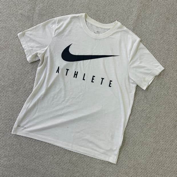 L 나이키 드라이핏 애슬리트 반팔 티 0417D