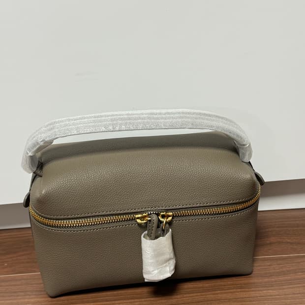 한섬 래트 볼큐브백 에토프