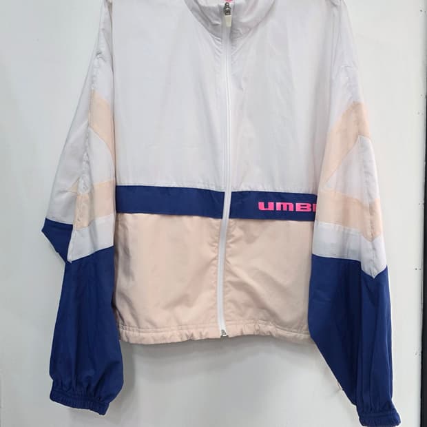 엄브로 여성 바람막이