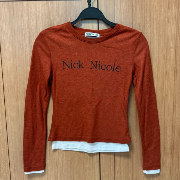 닉앤니콜 긴팔 티셔츠