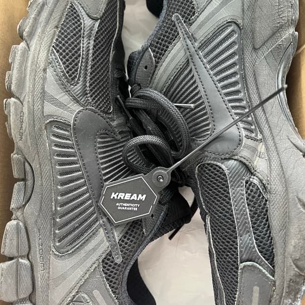 나이키 줌 보메로5 SP 블랙 290