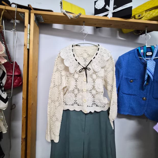 에스닉 자수  크로셰 가디건. 세컨플로어 춘하팬츠