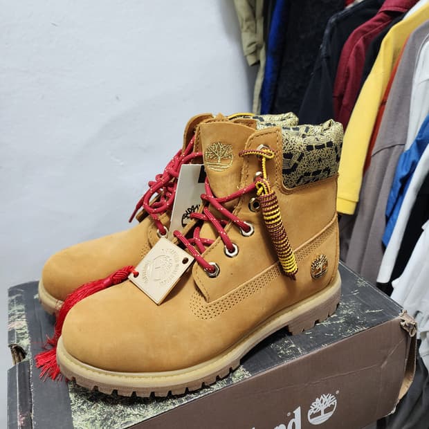 (새상품) 팀버랜드 6인치 CNY PACK 프리미엄 워커 