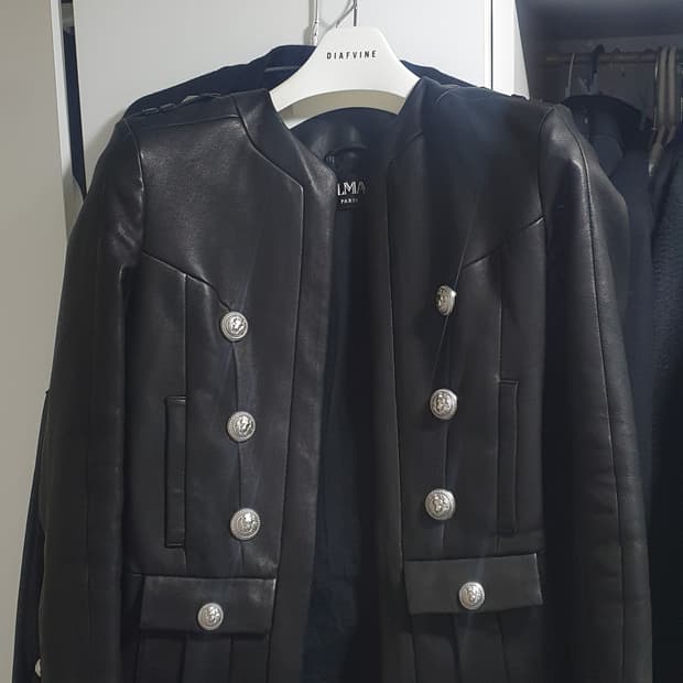 (소매 버튼하자 있음) 발망 실버 버튼 나폴레옹 램스킨 자켓 34 사이즈
