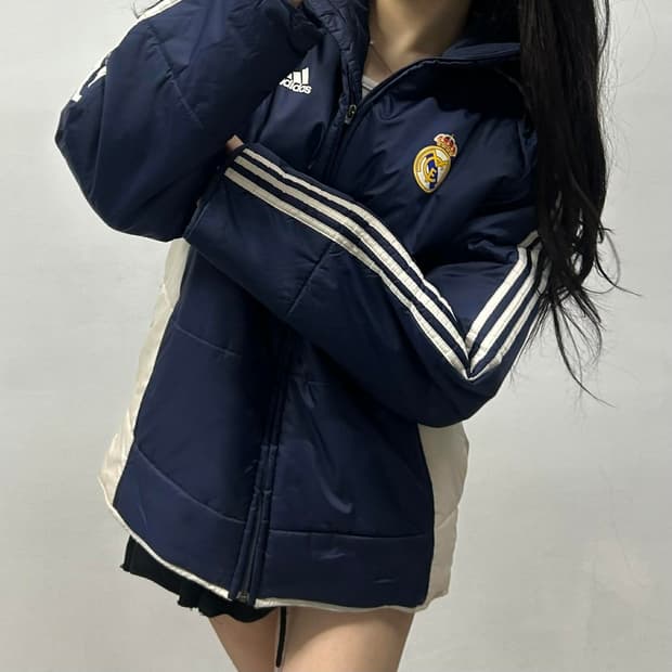 아디다스 레알마드리드 화이트 네이비 유니폼 경량 패딩 자켓(105)