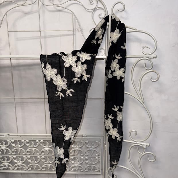 Black & white flower embroidered scarf