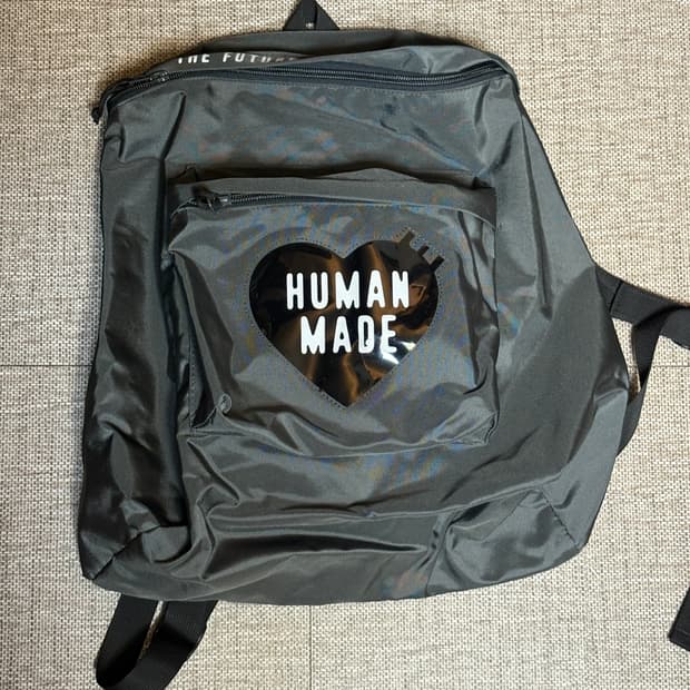 휴먼메이드 백팩 그레이