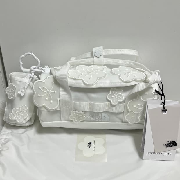 세실리에 반센 x 노스페이스 26ss MARIA 베이스 캠프 토트백