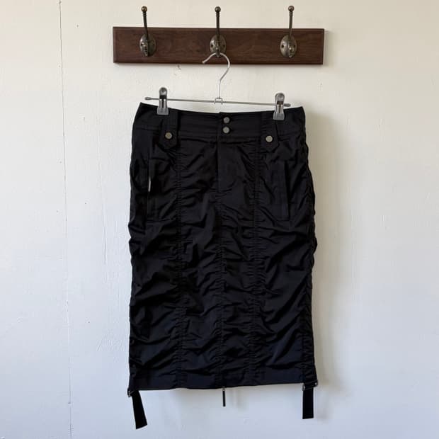 NOVESPAZIO 블랙 셔링 스커트