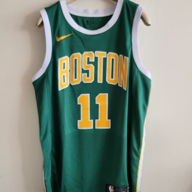 나이키보스턴저지나시(L