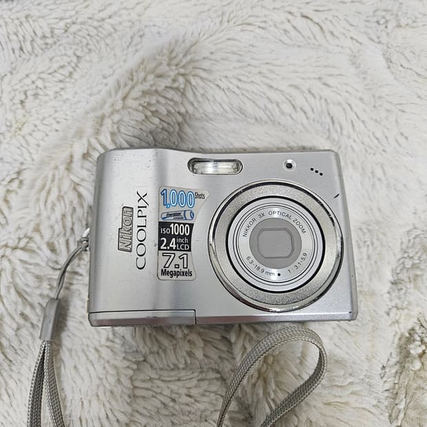 니콘 콜픽스 l14 레트로 디카 빈티지 카메라