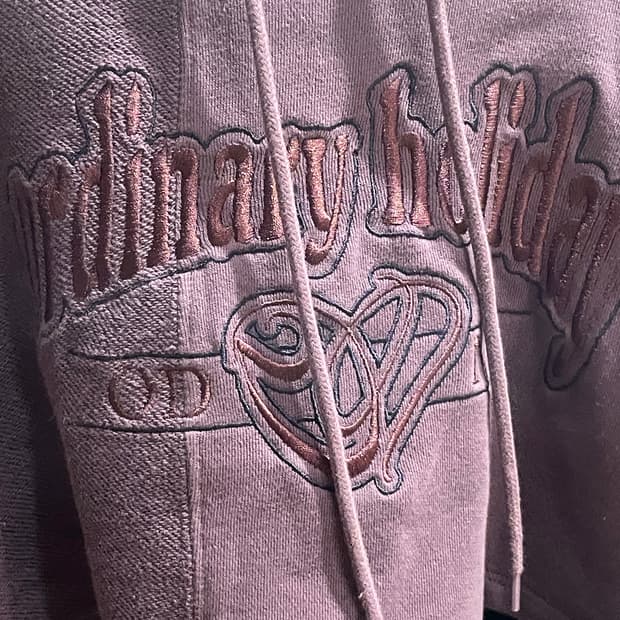 오디너리 홀리데이 후드티 