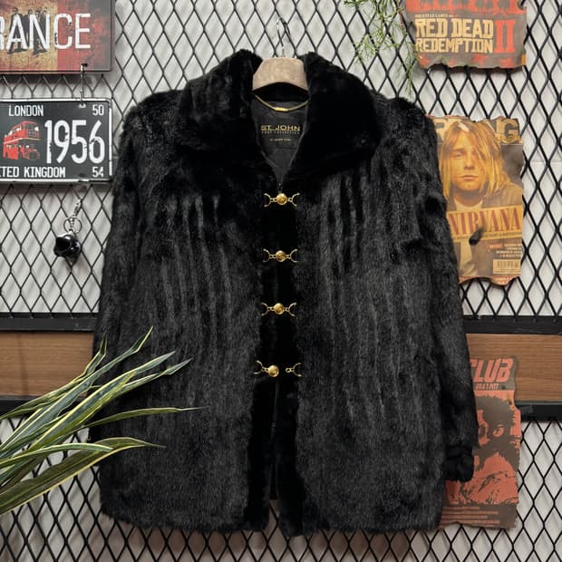 90s 세인트 존 빈티지 퍼카라 퍼자켓 금장 버튼 포인트 블랙