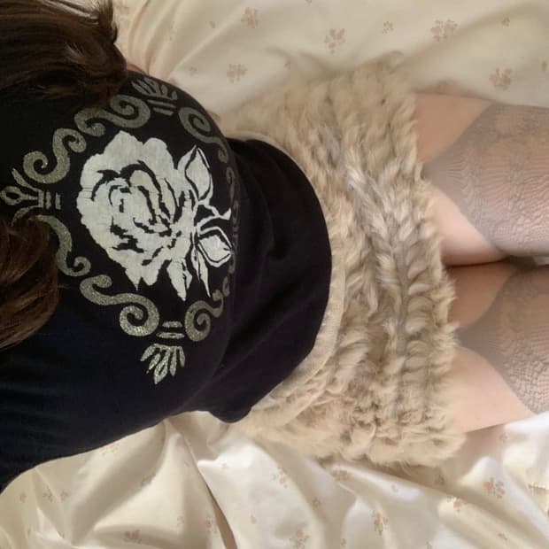 vintage t , fur skirt