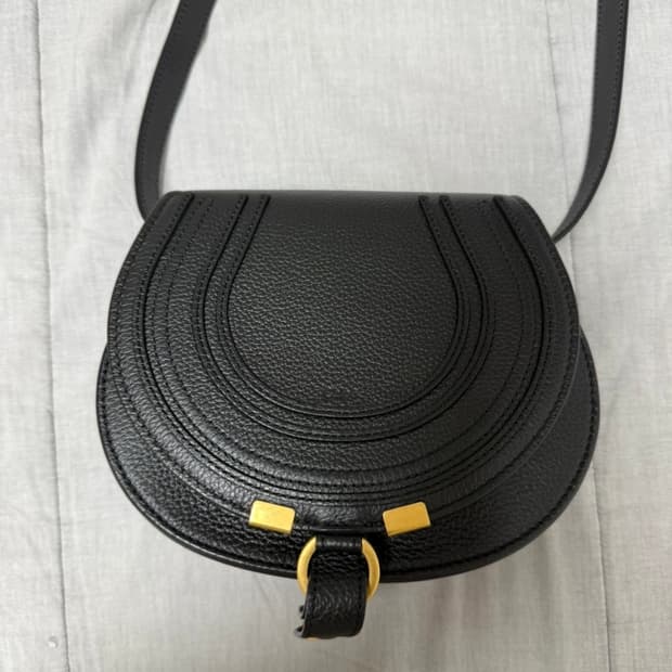 끌로에 블랙 마르씨 스몰 새들백