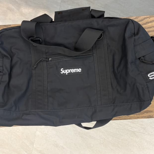 슈프림 필드 더플백 블랙