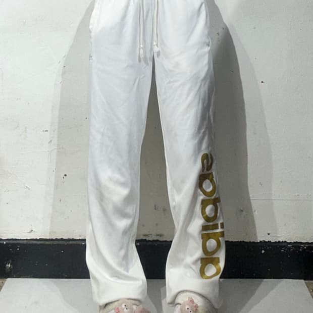 아디다스 화이트 골드 빅 로고 와이드 팬츠 M