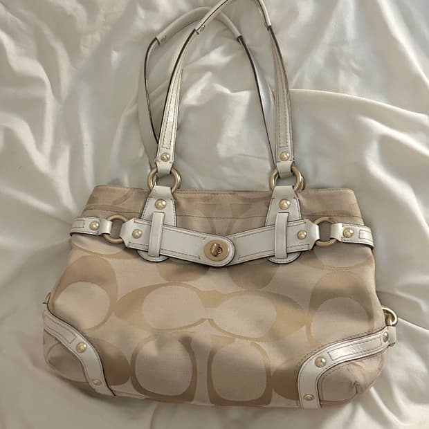 희귀* (류스펜나 착용) 빈티지 코치 시그니처 베이지 숄더백 갸루 가방