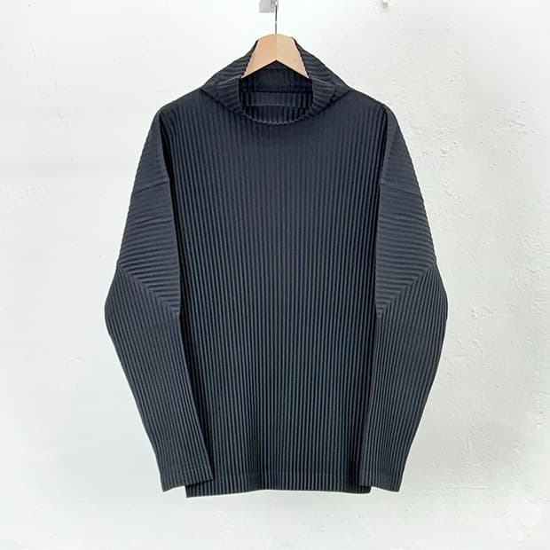 이세이 미야케 옴므 플리세 블랙 하이넥 슬리브리스 셔츠