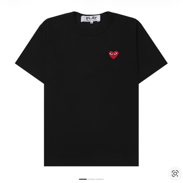 (새상품) 플레이 꼼데가르송 레드 하트 티셔츠 블랙 M