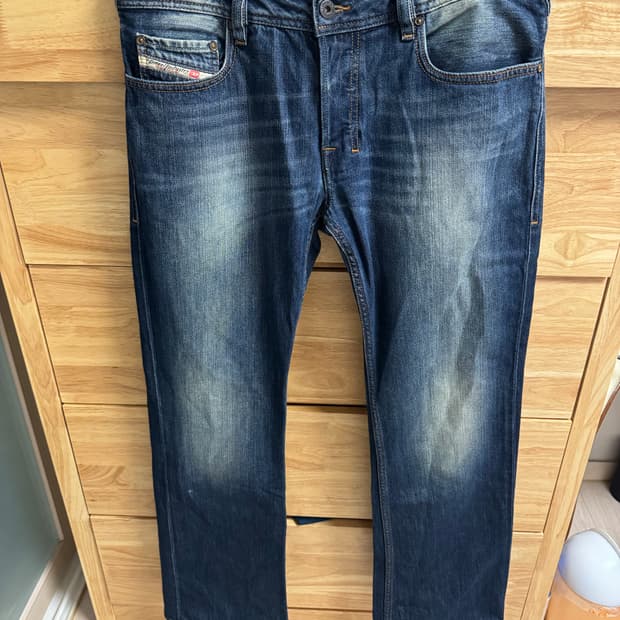 디젤 세미 부츠컷 데님 