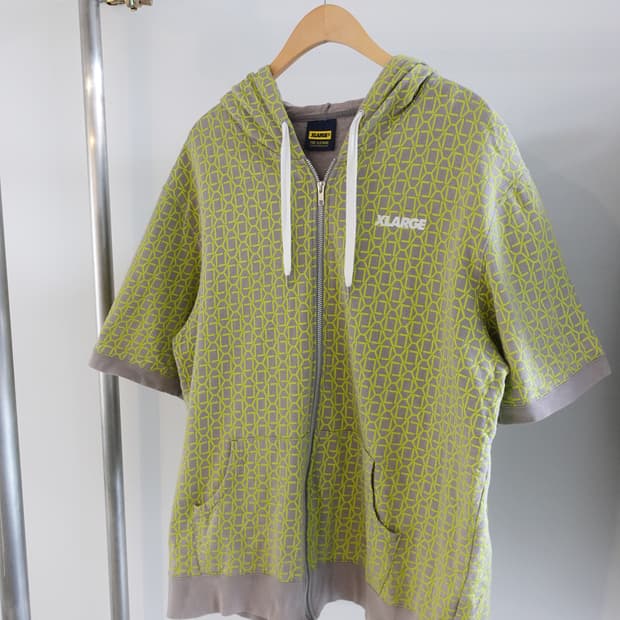 XLARGE short sleeve hood zip up