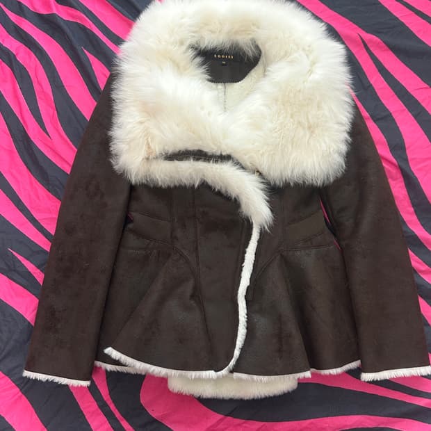 에고이스트 EGOIST 오네갸루 갸루 폭스퍼 금장 브라운 자켓 66