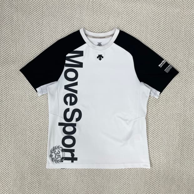 데상트 Move Sport 반팔티 화이트 105