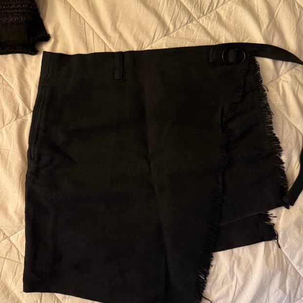 어태치먼트 아카이브 랩 스커트 (os)