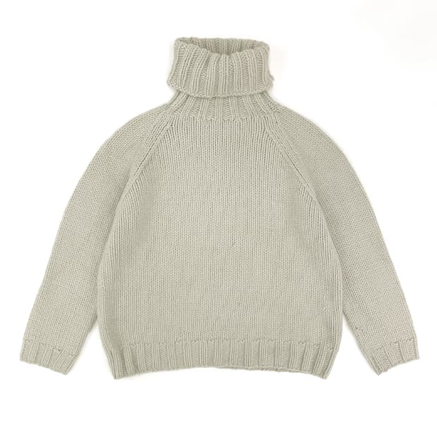 더 솔로이스트 앙고라 터틀넥 스웨터 50