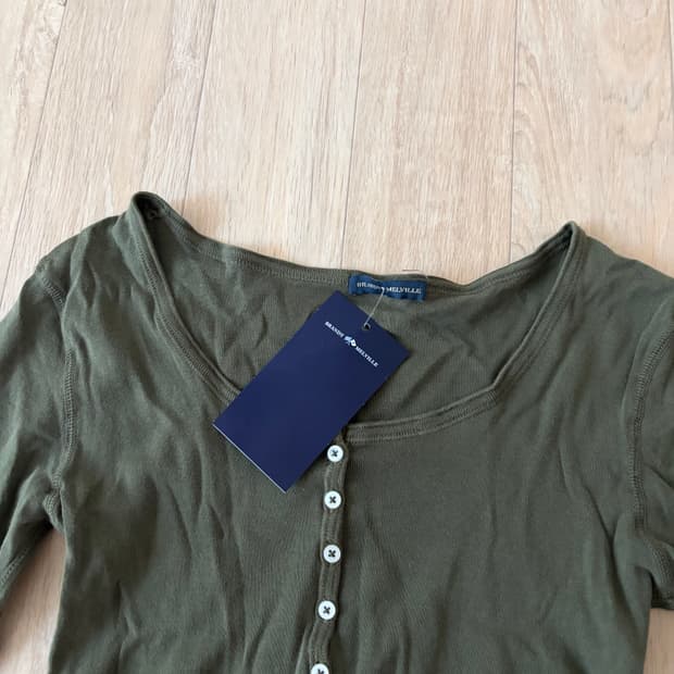 브랜디멜빌 카키 긴팔 티셔츠