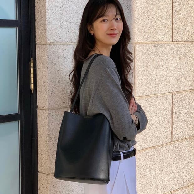 로서울 트로브백 미디움 새상품 rohseoul trove bag